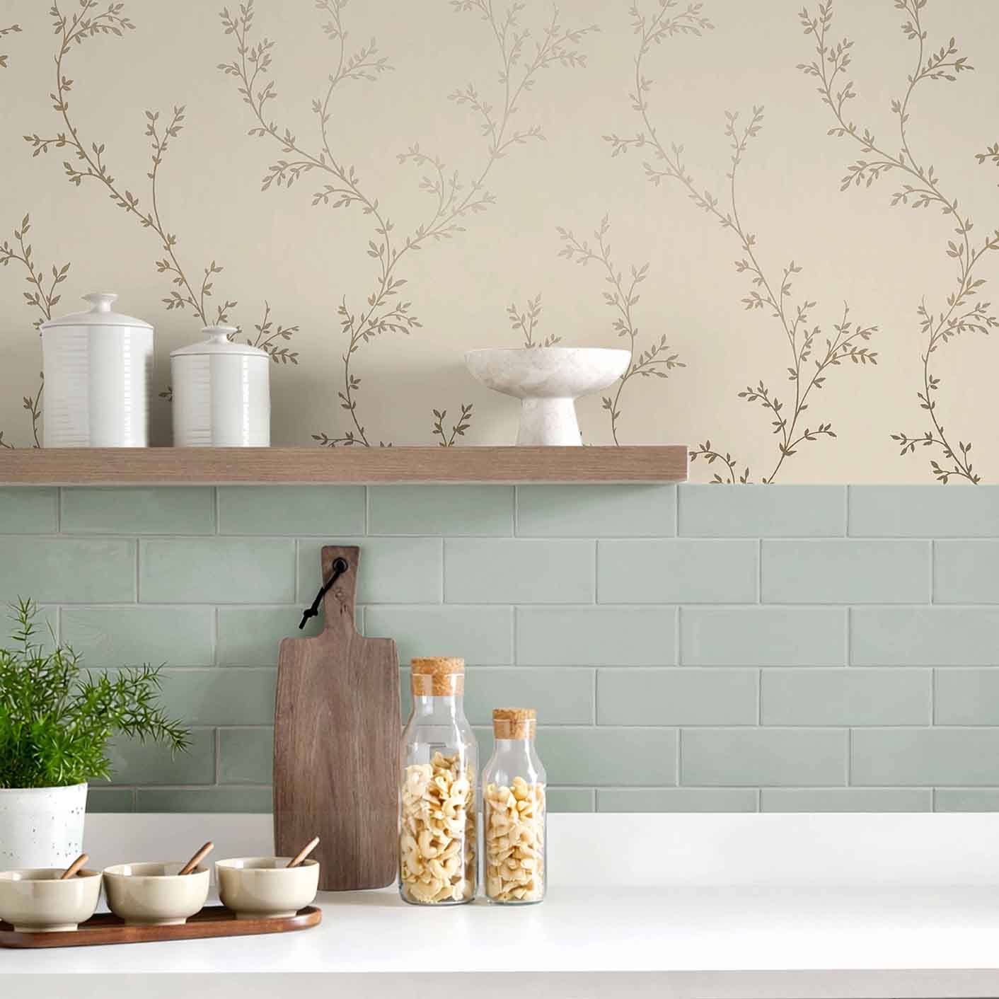 Milton Gold Luxury Leaf Wallpaper