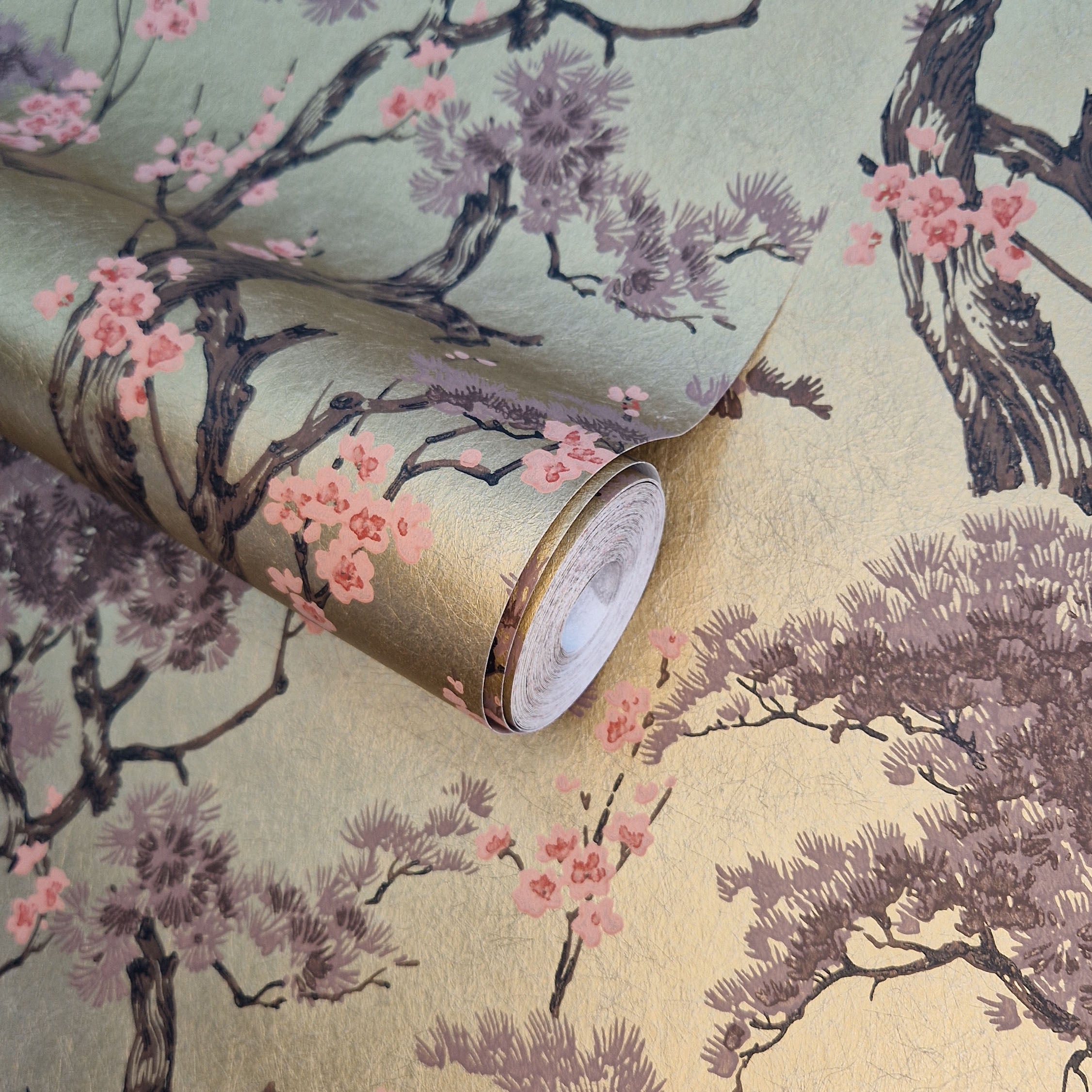 Harewood Gold Metallic Luxury Chinoiserie Wallpaper