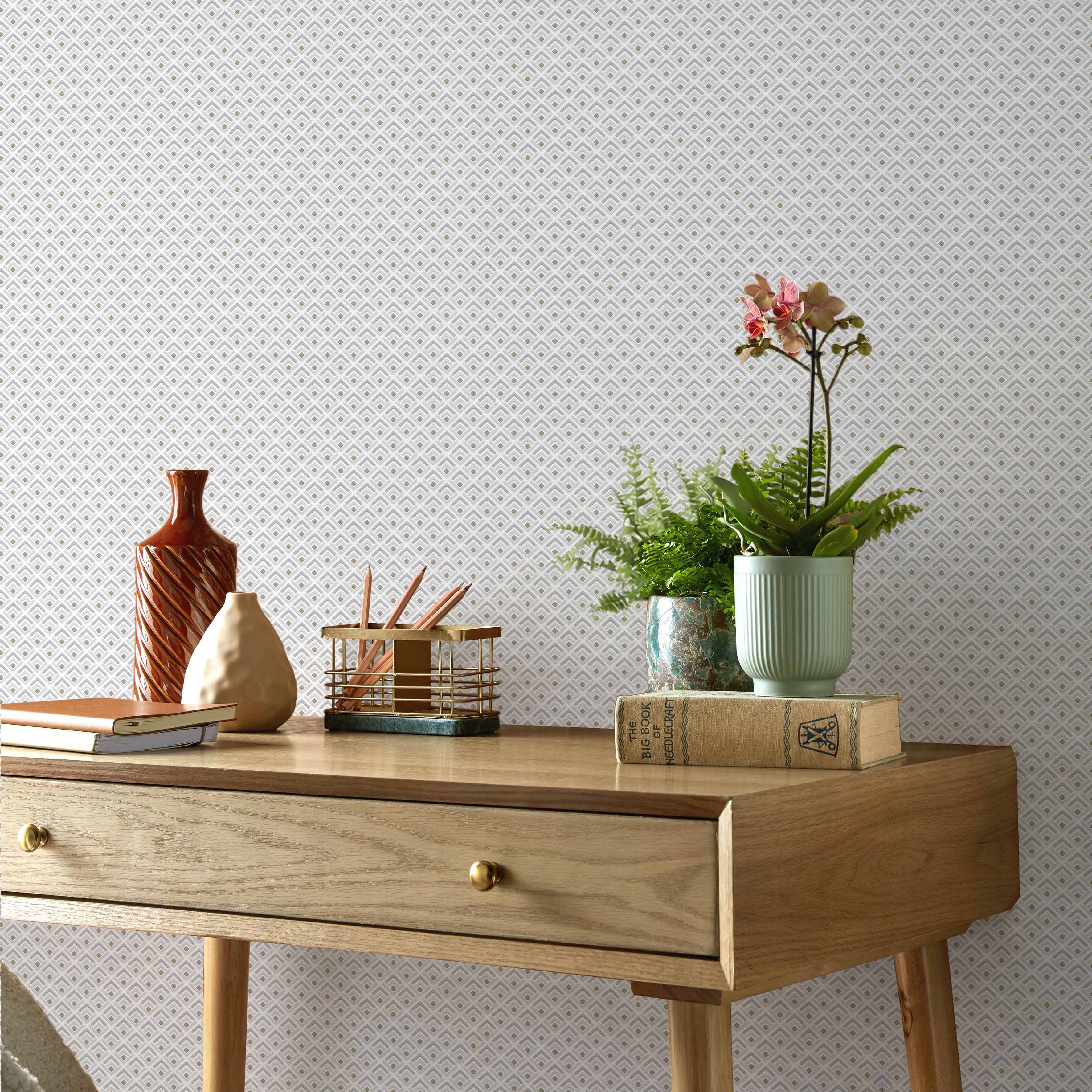 Gio Grey Luxury Geometric Wallpaper