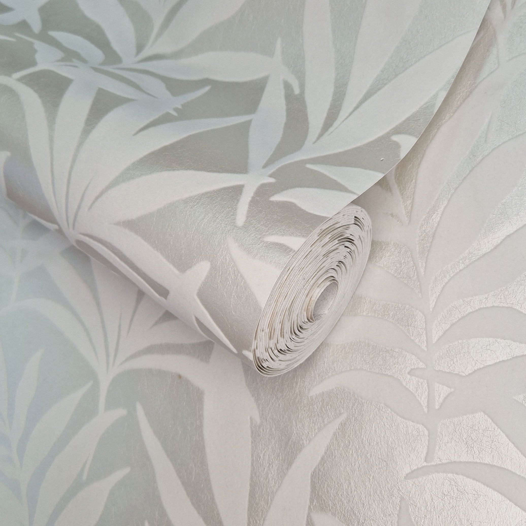 Verdi Ivory Cream Luxury Flock Wallpaper