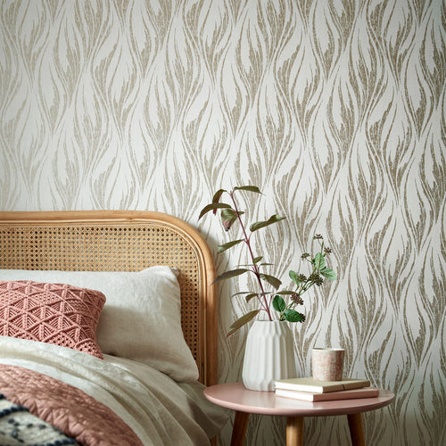 Ripple Shimmer Gold and Cream Luxury Feature Wallpaper
