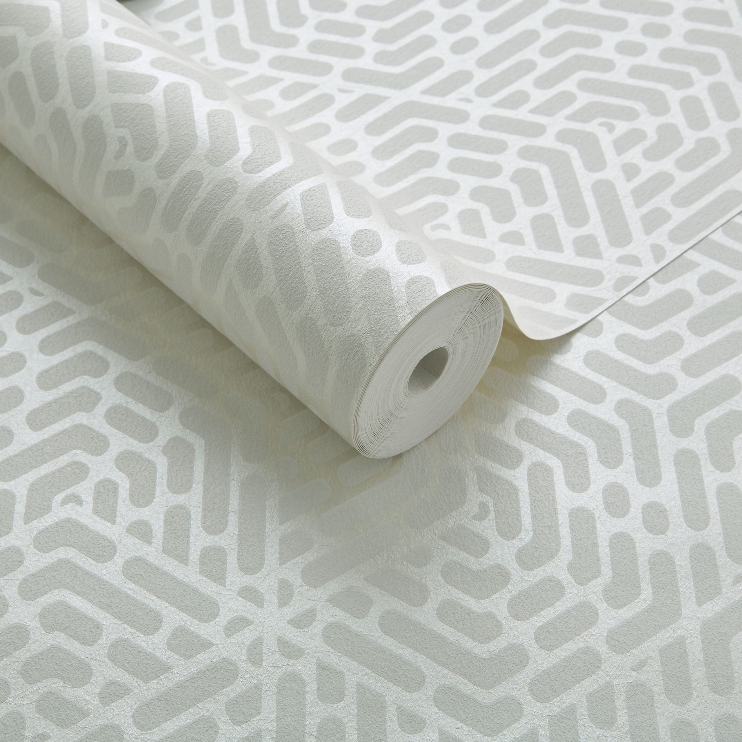 Willow Pearl Cream Luxury Geometric Wallpaper
