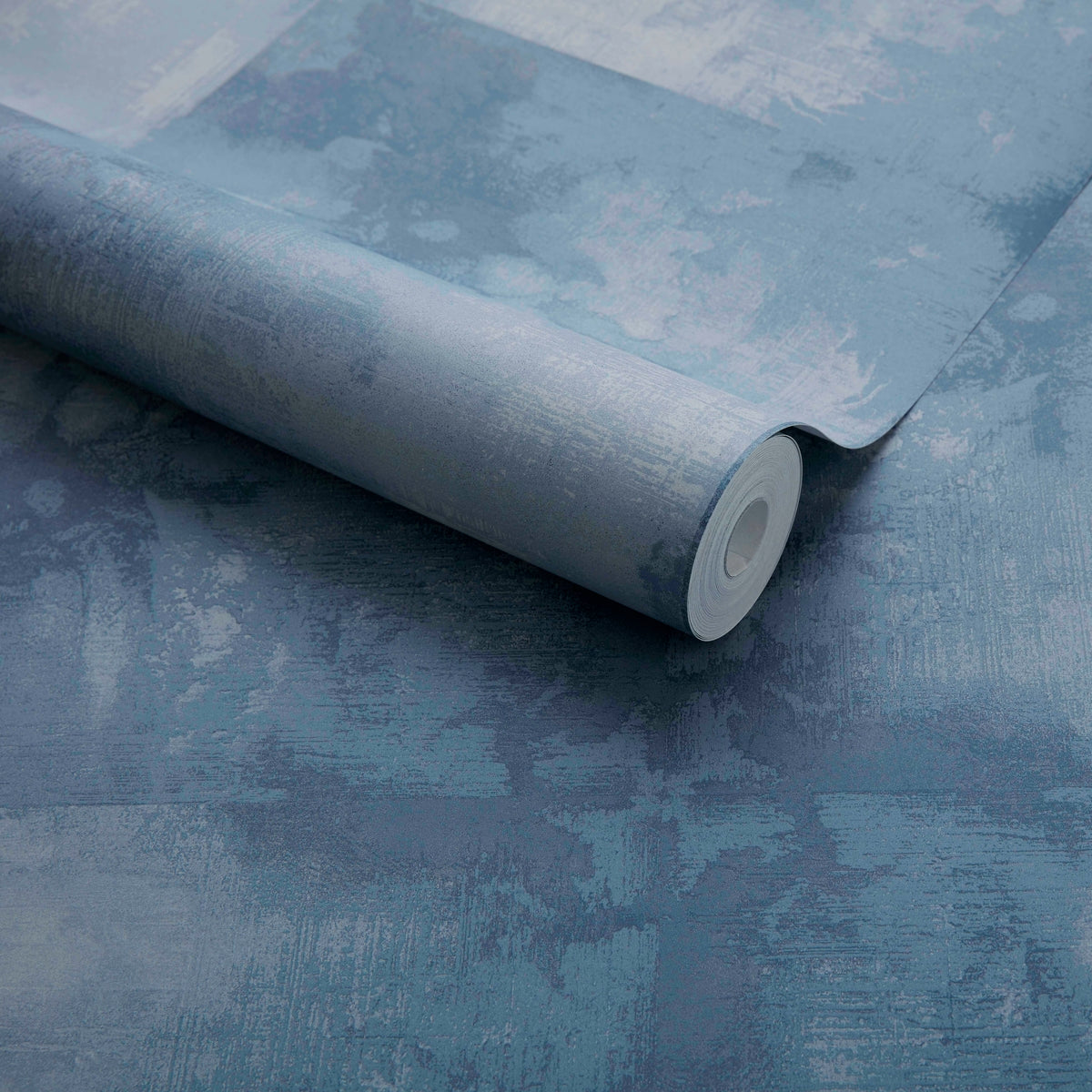 Crystalline Agate Blue Luxury Tile Wallpaper