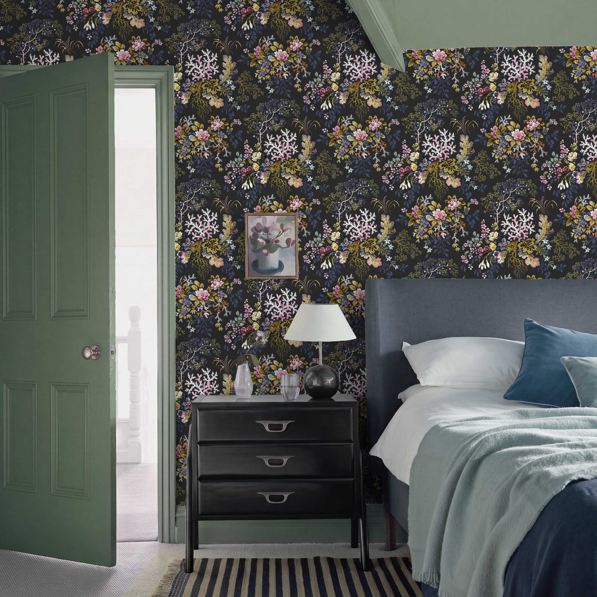 V&A Kilburn's Coral - Midnight Black Wallpaper