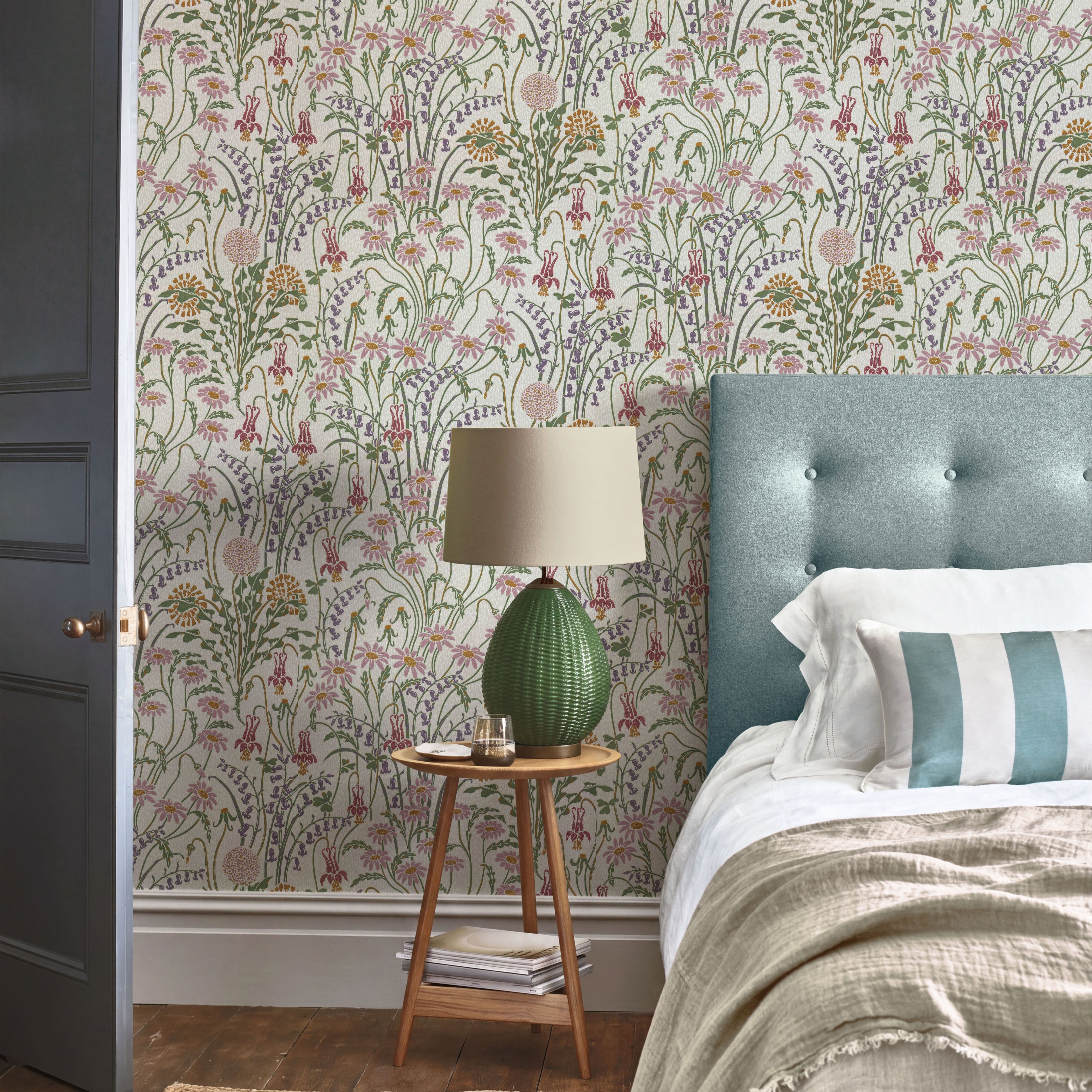 V&A Flower Meadow - Cream Wallpaper