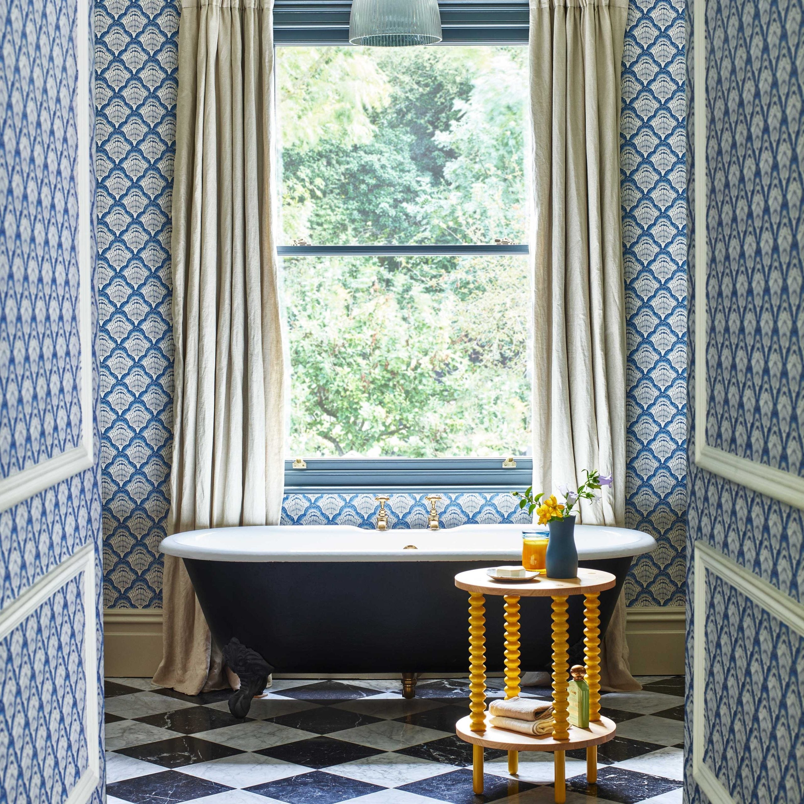 V&A Calico Shell - Colbalt Blue Wallpaper