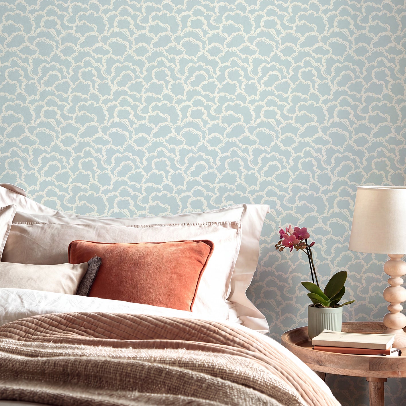 V&A Stratus - Sky Blue Wallpaper