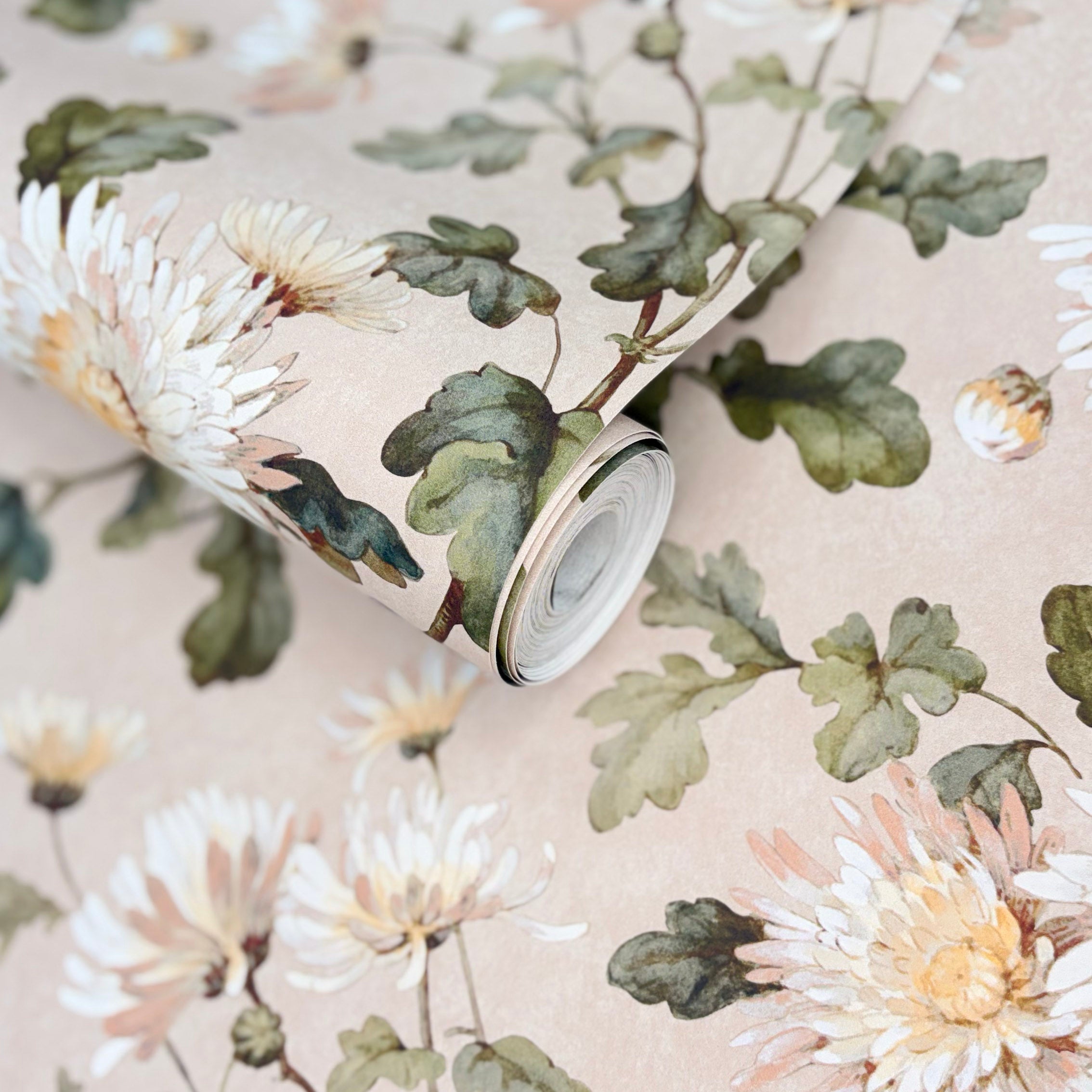 V&A Charlotte - Apricot Wallpaper